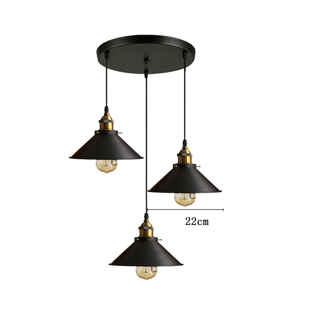 Éclairage industriel vintage au plafond