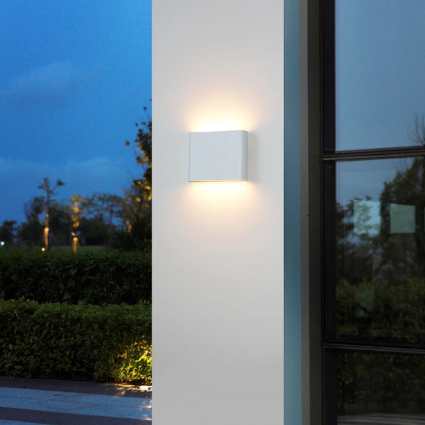 WALL-LIGHTING-WHITE