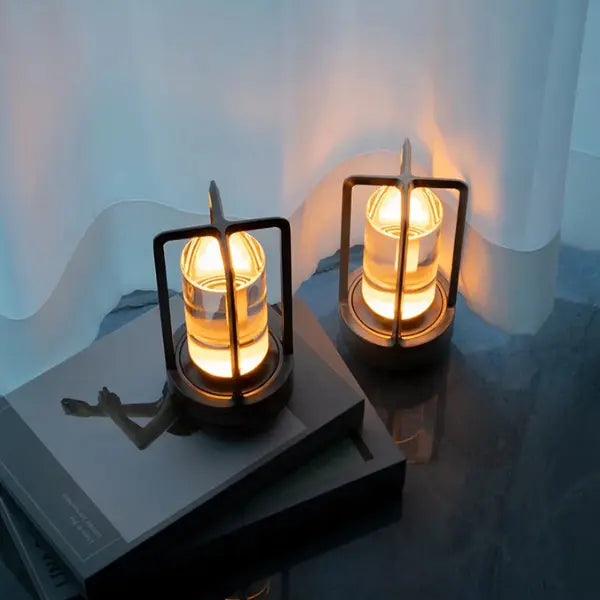 TABLE-LAM-TABLE-RETRO-BLACK