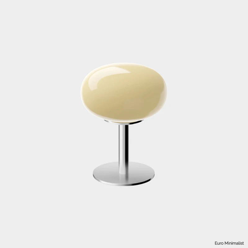 TABLE-LAMP-TABLE