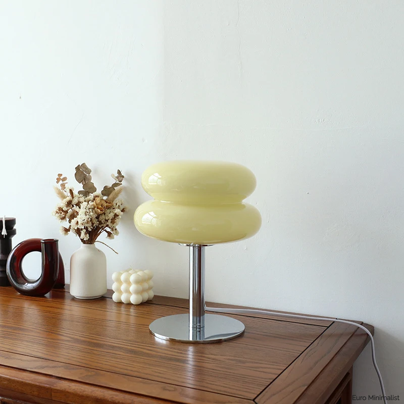 TABLE-LAMP-TABLE-
