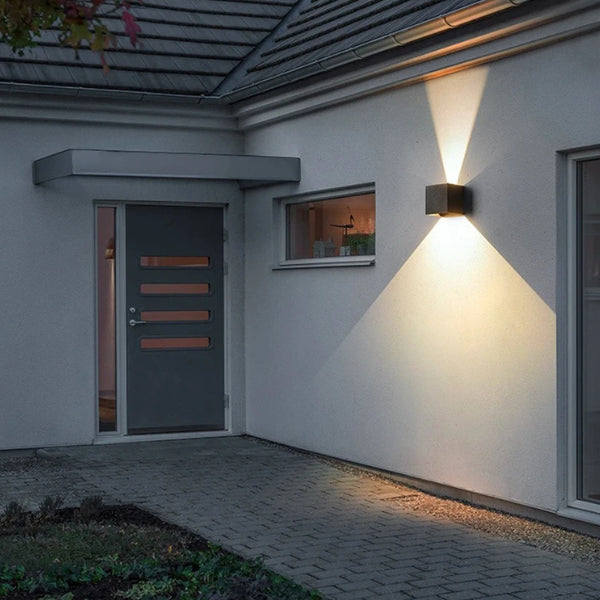 WALL-LIGHTING-OUTDOOR-BLACK