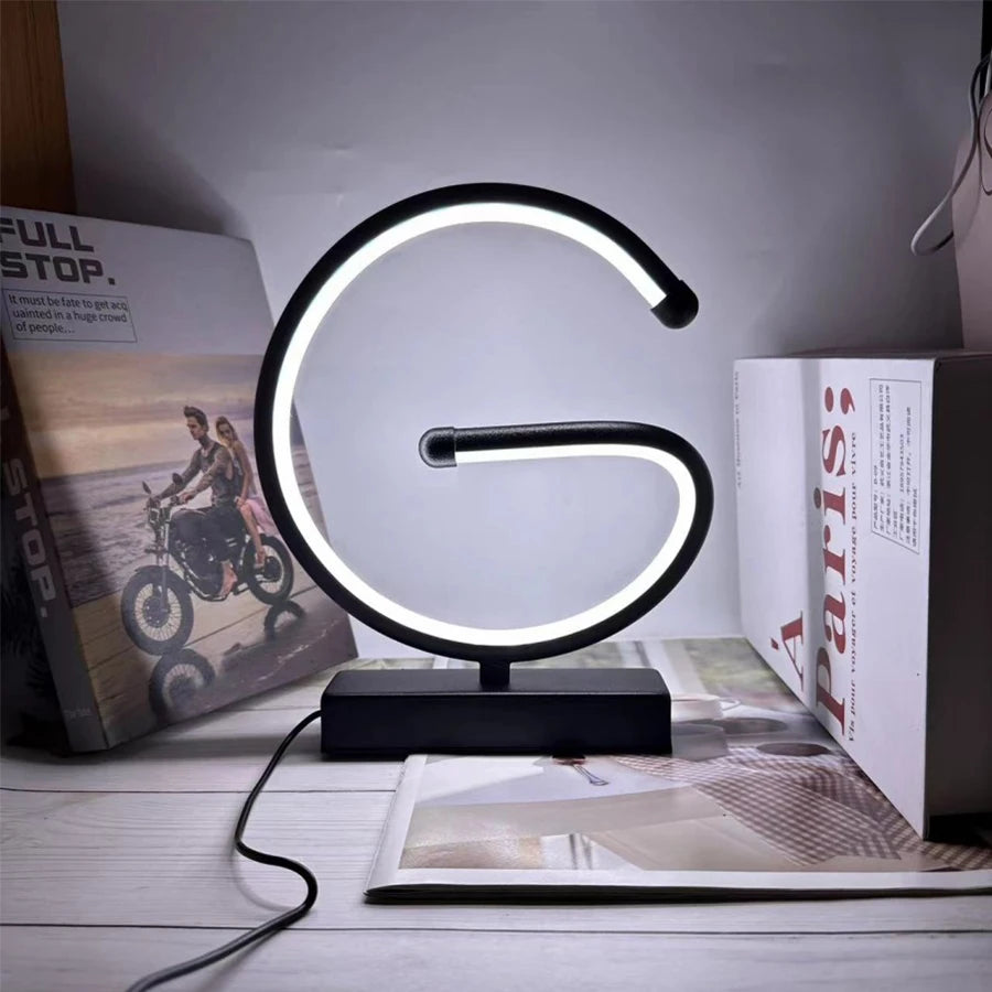 Lampe de table en spirale créative