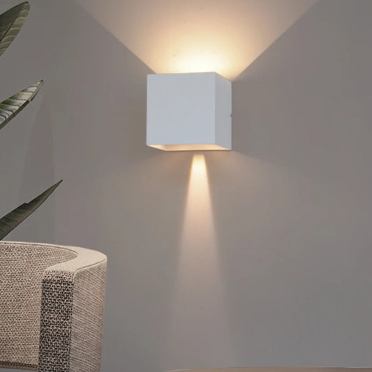 WALL-LIGHTING-OUTDOOR-WHITE